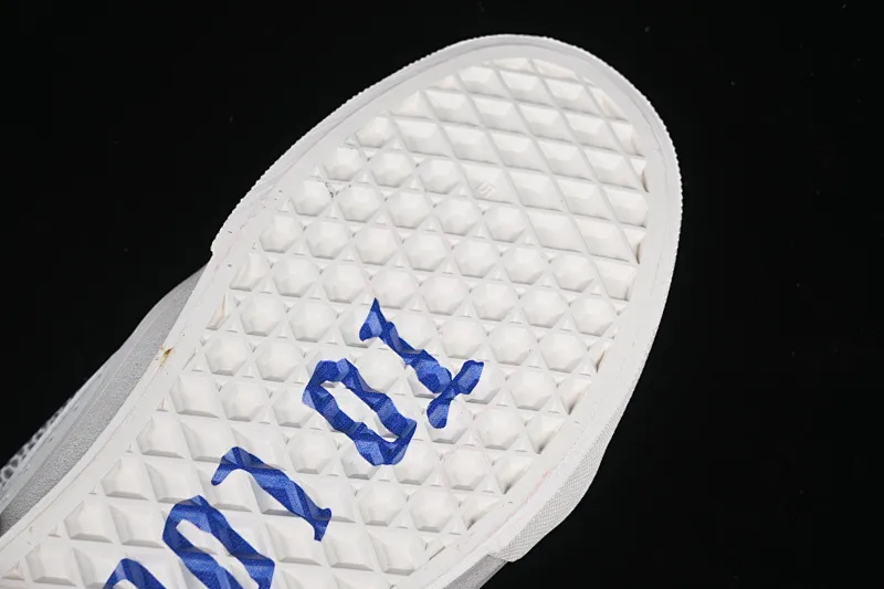 All categories Vans Vans series Vans Low Vans low-top Vans Classics Knu Skool Vr3 Vans official Year of the Snake limited bread shoes VN0009QCSNK